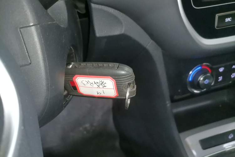 Used Roewe RX3 2020 1.6L Manual 4G Connect Super-Fresh Elite Edition