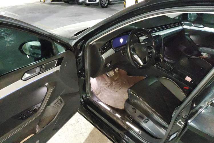 Used Volkswagen Magotan GTE Plug-in Hybrid 2022 GTE Luxury Model