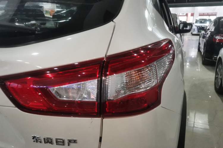 Used Nissan Qashqai 2017 2.0L CVT Elite Edition China V Standard Right Rear Taillight