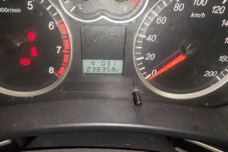 Used Haval H5 Classic 2015 2.0L Manual Two-Wheel Drive Entry-Level Trim