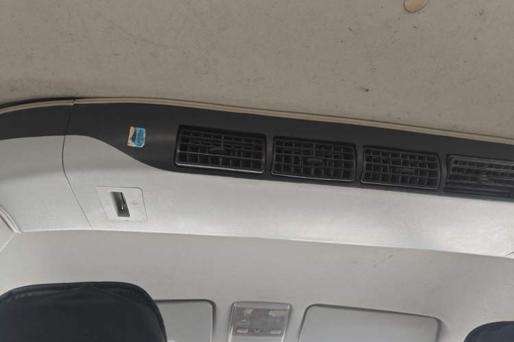 Used CHANGAN KAICHENG Taurus 2011 1.3L Comfort Model Headliner