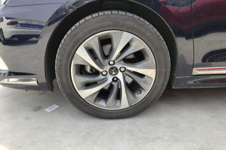 Used DS 5LS 2014 1.6T Luxury Edition THP160
