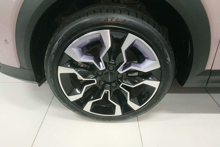 Used Lynk & Co 06 2023 Remix 1.5T Shero Left Front Wheel Hub