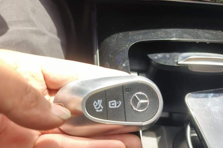 Used Mercedes-Benz E-Class 2024 E 260 L Vehicle Key