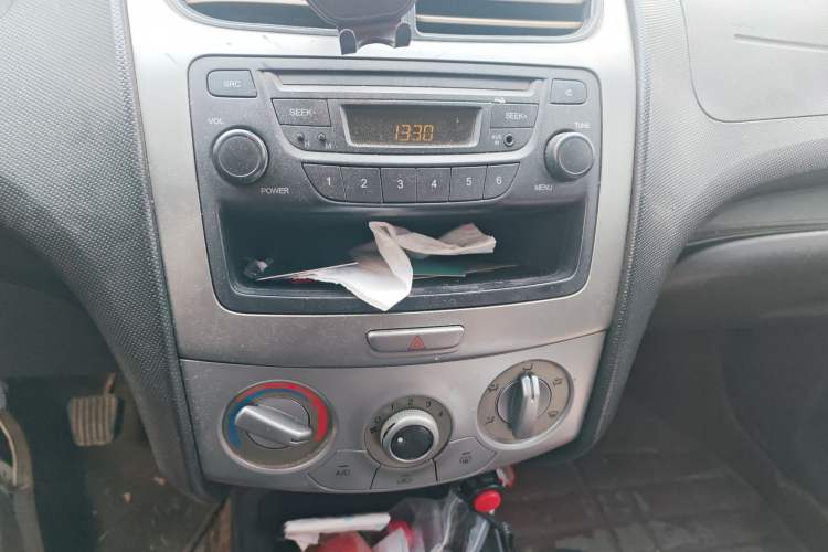 Used Chevrolet Sail 2013 Sedan 1.2L Manual Warm Edition