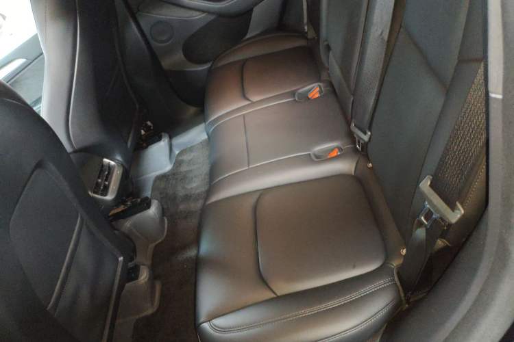 Used Tesla Model Y 2023 Rear-Wheel-Drive Version Left Rear Seat