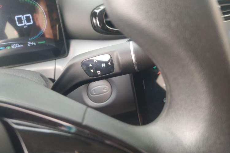 Used Leapmotor T03 2025 403 Comfort Edition Gear Lever