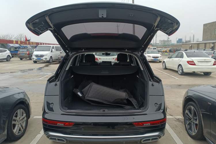 Used Audi Q5L 2022 Updated 45T Luxury Dynamic Version