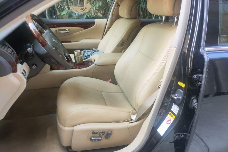 Used Lexus LS 2006 460