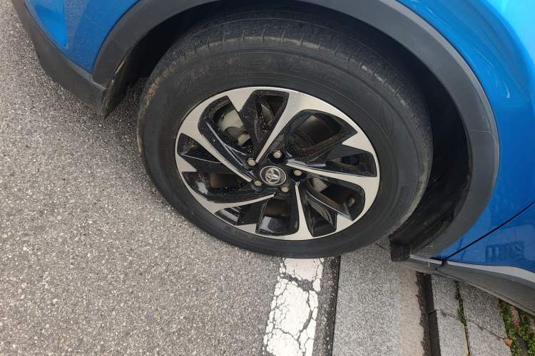 Used Toyota IZOA 2018 2.0L Yichi Edition China V Standard