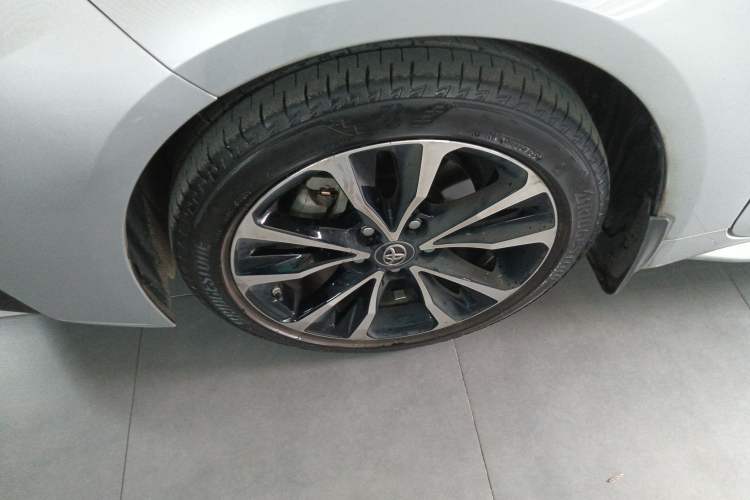 Used Toyota Levin 2021 185T CVT Sport Edition Left Front Wheel Hub