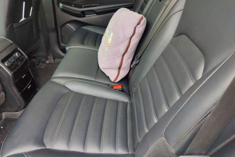 Used Ford Edge 2018 EcoBoost 245 Two-Wheel-Drive Titanium 7-Seater China VI Standard
