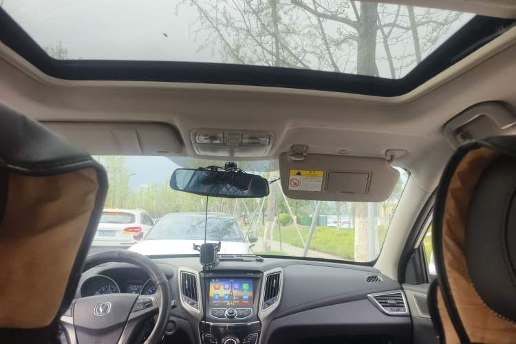 Used CHANGAN CS35 2017 1.6L Manual Luxury Model
