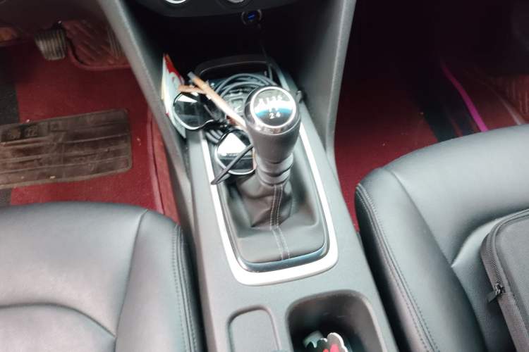 Used Chevrolet Cavalier 2018 320 Manual Enjoyment Edition Gear Lever