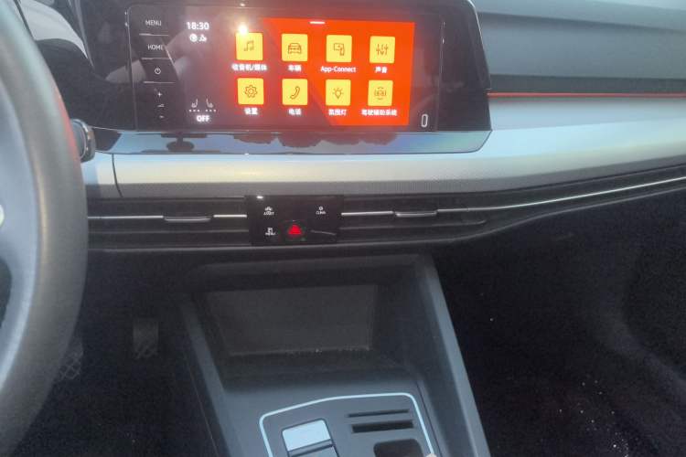 Used Volkswagen Golf 2023 280TSI DSG Pro Audio And AC Panel