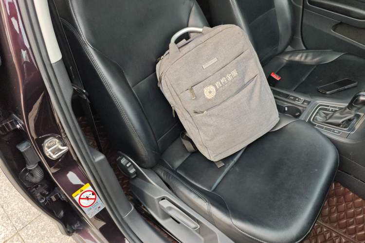 Used Volkswagen Golf 2015 1.4TSI Automatic Comfort Model Right Front Seat