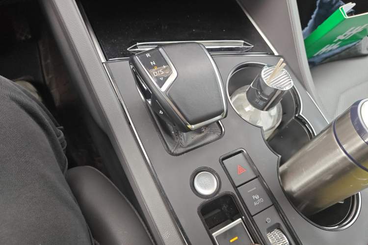 Used Volkswagen Touareg 2022 3.0 TSI Prestige Edition Classic Sport Package Gear Lever