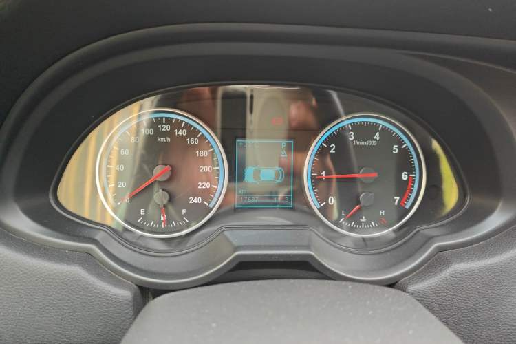 Used Brilliance H530 2017 1.6L Automatic Comfort Model Instrument Cluster