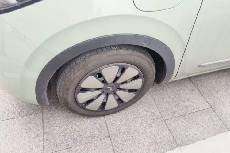 Used Wuling Bingo 2023 333km Enjoy+ Version Left Front Wheel Hub