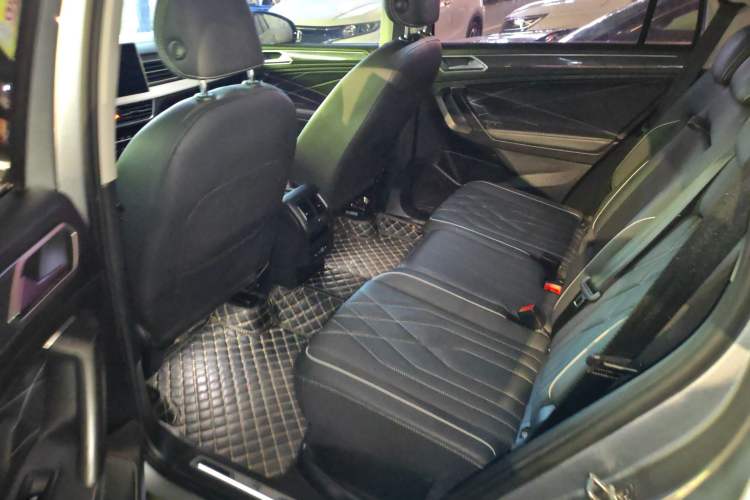 Used Volkswagen Tiguan L 2022 330TSI Automatic Two-Wheel Drive R-Line Enhanced Edition