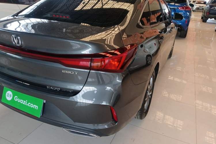 Used CHANGAN Eado 2024 PLUS Blue Whale NE 1.4T GDI DCT High-Energy Edition Right Rear Taillight