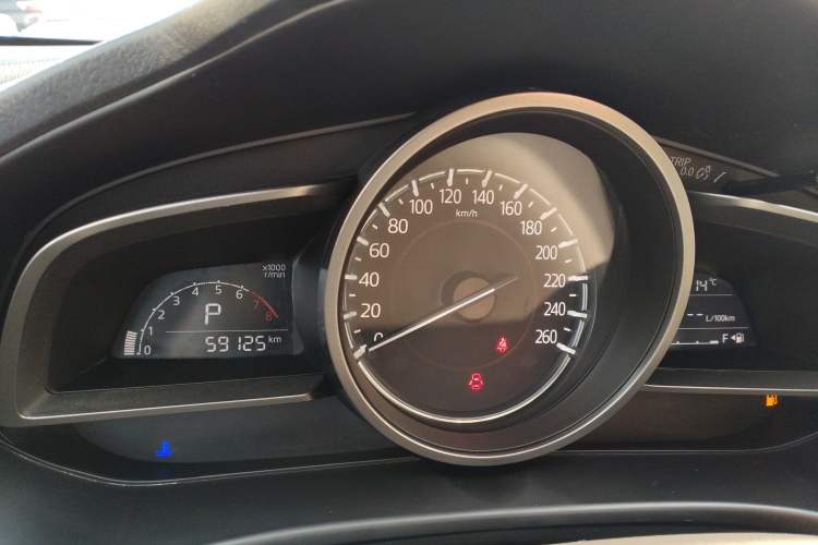 Used Mazda Mazda 3 Axela 2019 Cloud-Controlled Sedan 1.5L Automatic Luxury Model China VI Standard