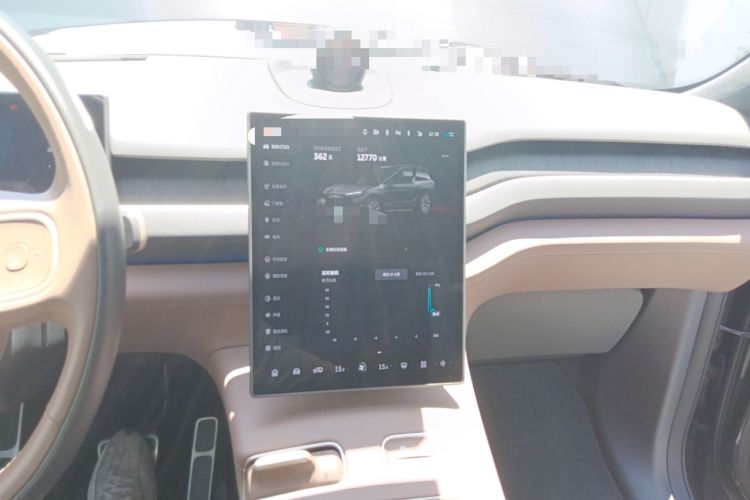 Used Nio ES8 2024 75 kWh Executive Edition Audio And AC Panel