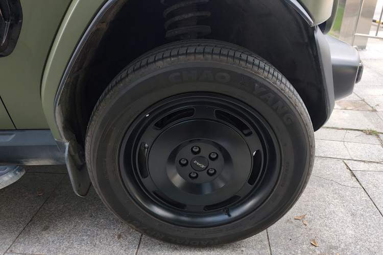 Used iCAR V23 2025 401 Two-Wheel Drive Advanced Edition Right Front Wheel Hub