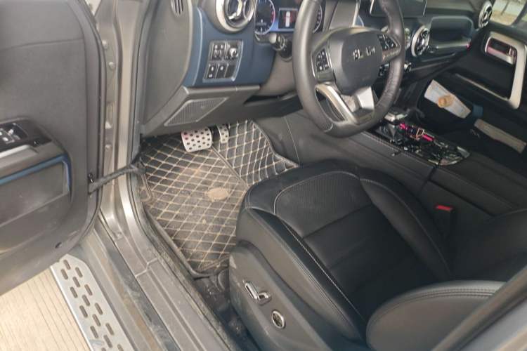 Used BAIC Off-Road BJ40 2022 2.0T Automatic Four-Wheel Drive Ring of the Tower Champion Edition Driver Seat