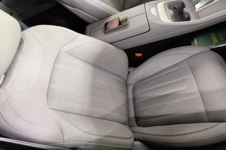 Used ONVO L60 2024 60 kWh Rear-Drive Version
