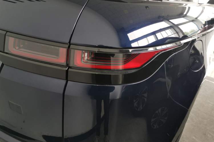 Used Land Rover Range Evoque 2020 249 PS R-DYNAMIC SE Sport Technology Edition Exterior 3