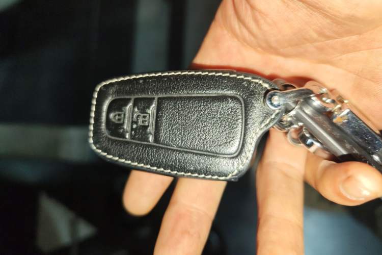 Used Toyota Prado 2018 3.5L Automatic TX-L with Rear-Mounted Spare Tire
