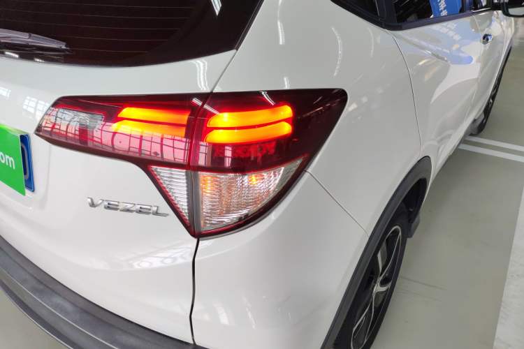 Used Honda Vezel 2020 1.5L CVT Luxury Edition
