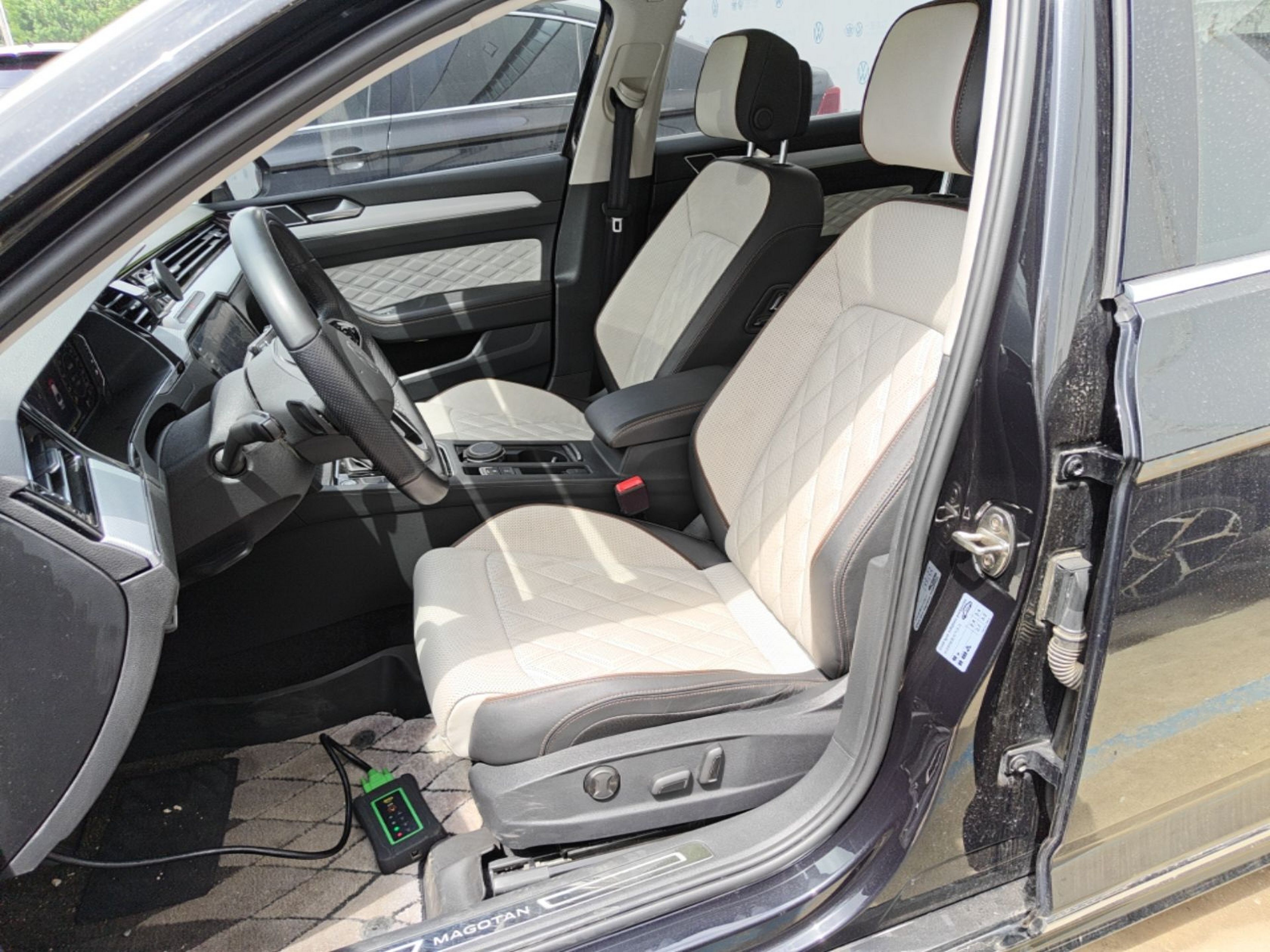Interior delantero