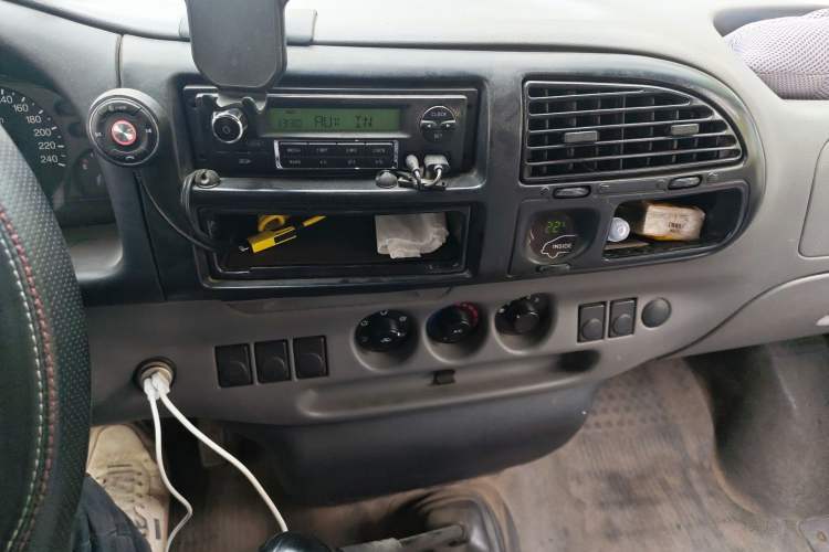 Used Ford Classic Transit 2013 2.8T Facelifted Diesel Van - Short Wheelbase Mid-Roof Model JX493ZLQ4
