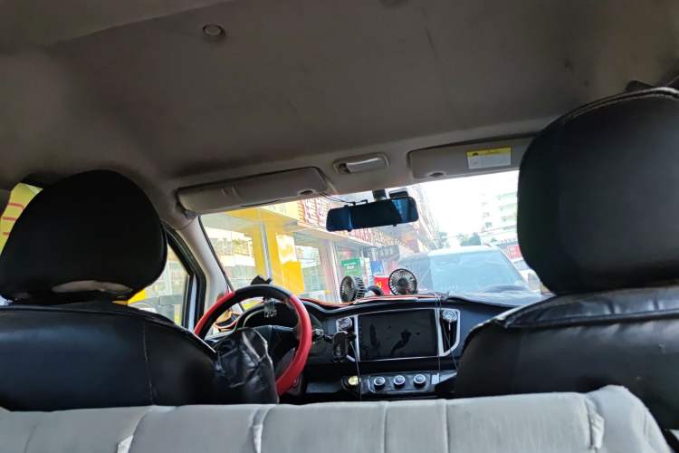 Used FORTHING Lingzhi 2022 M5L 1.6L Utility Model 7 Seats