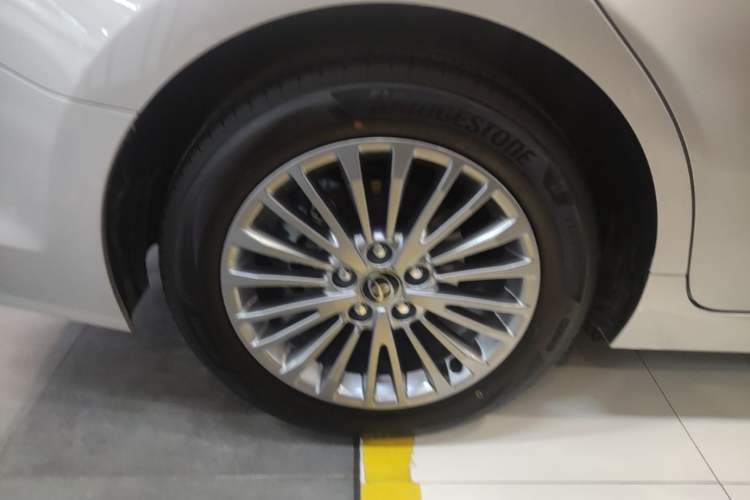 Used Toyota Camry 2026 Model 2.0E Elite Edition
