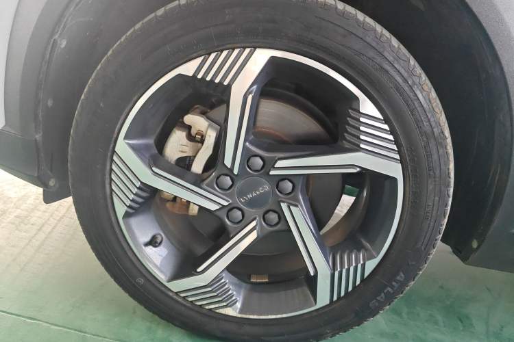 Used Lynk & Co 06 EM-P 2022 PHEV 84 km Range Pro Version