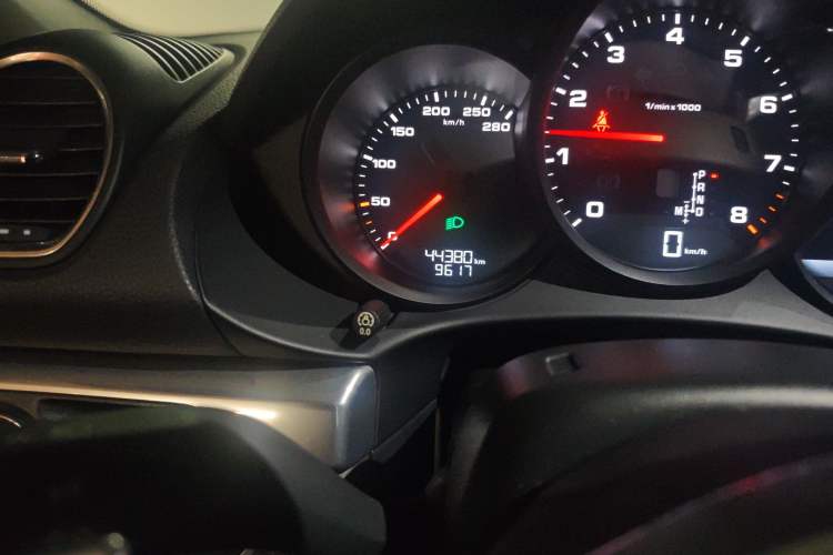 Used Porsche 718 2016 Boxster 2.0T