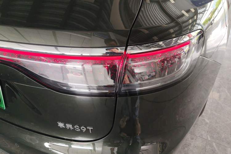 Used Hima S9T 2025 Model Range-Extended Ultra Long-Range Version Right Rear Taillight