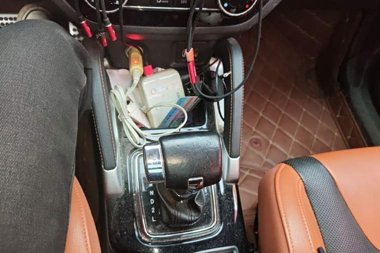 Used BAIC Senova X35 2016 1.5L Automatic Luxury Edition Gear Lever