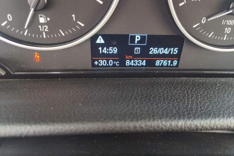 Used BMW 2 Series Active Tourer 2016 218i Sports Design Package Odometer Close Up