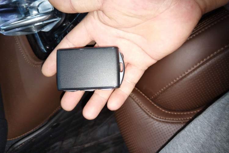 Used Volvo S90 New Energy 2023 T8 Plug-in Hybrid All-Wheel Drive Long-Range Luxury Edition Vehicle Key