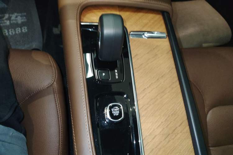 Used Volvo S90 2025 B5 Zhiyi Luxury Edition