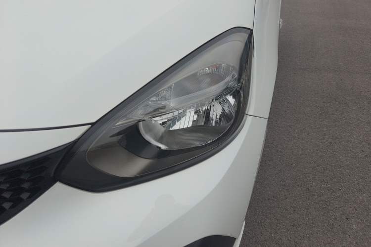 Used Honda Fit 2022 1.5L CVT Trendy Sunroof Edition Left Front Headlight