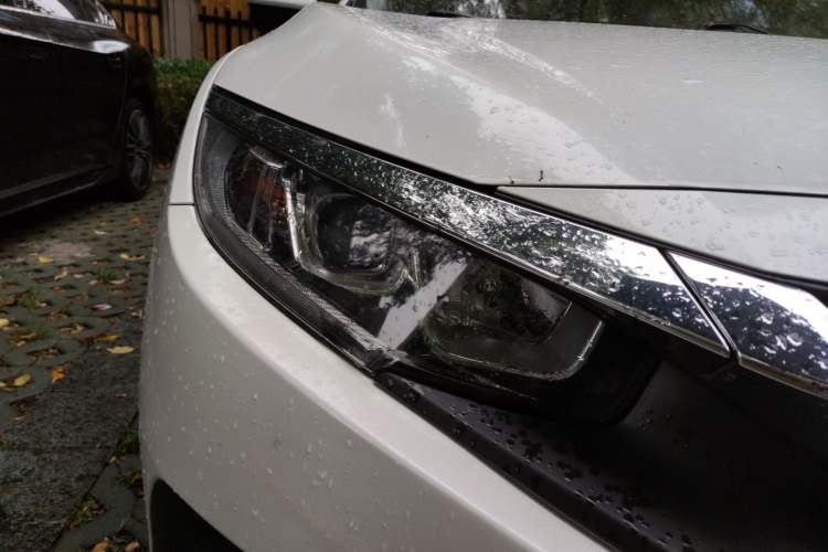 Used Honda Civic 2016 180TURBO CVT Comfort Version Exterior 6