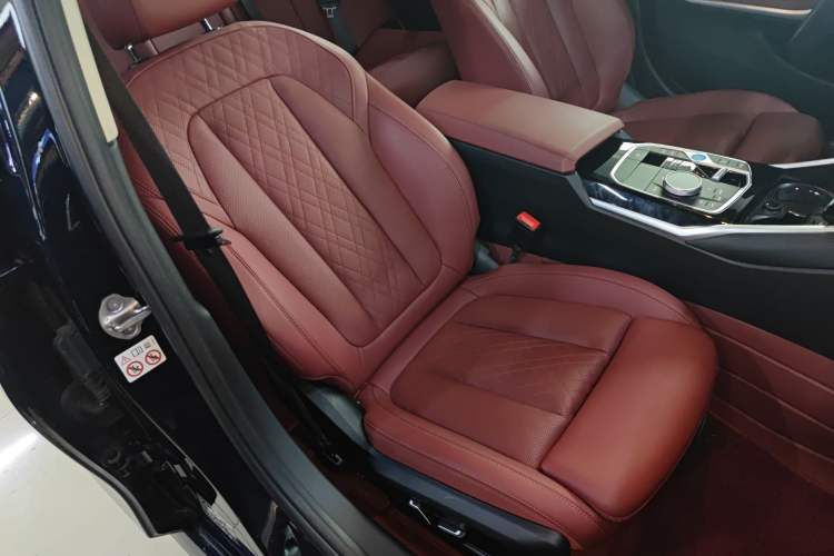 Used BMW i3 2024 eDrive 35 L