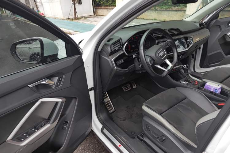 Used Audi Q3 2022 35 TFSI Fashion Dynamic Model