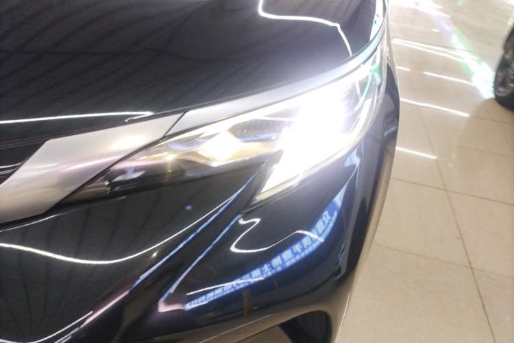 Used Toyota Granvia 2022 2.5L Hybrid Premium Edition Left Front Headlight