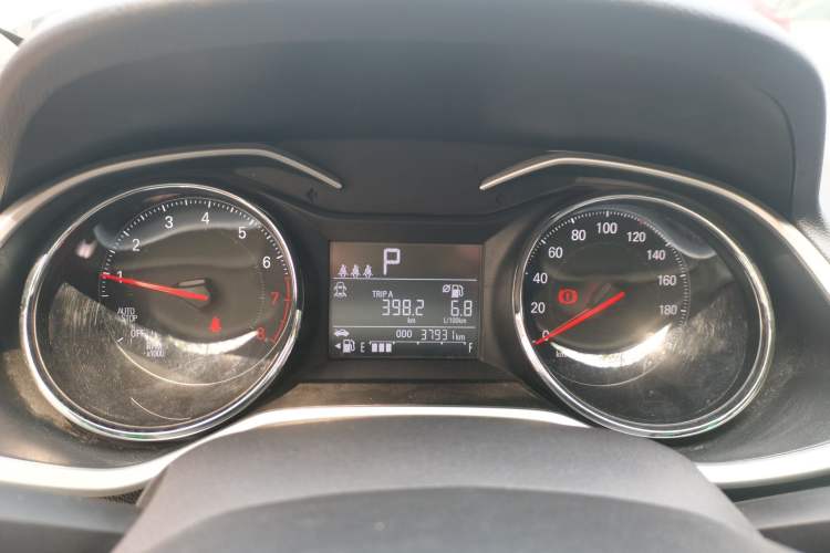 Used Chevrolet Cavalier 2020 325T Automatic Enjoyment Edition Instrument Cluster